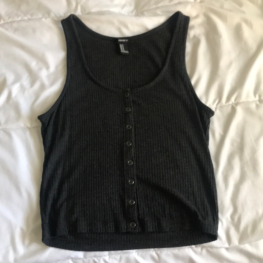Cropped Button-Up Tank